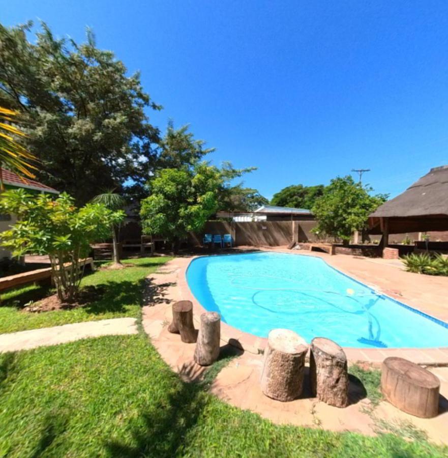 Birdville Bnb Guest House Gaborone Exterior photo