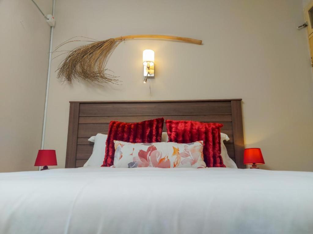 Birdville Bnb Guest House Gaborone Exterior photo